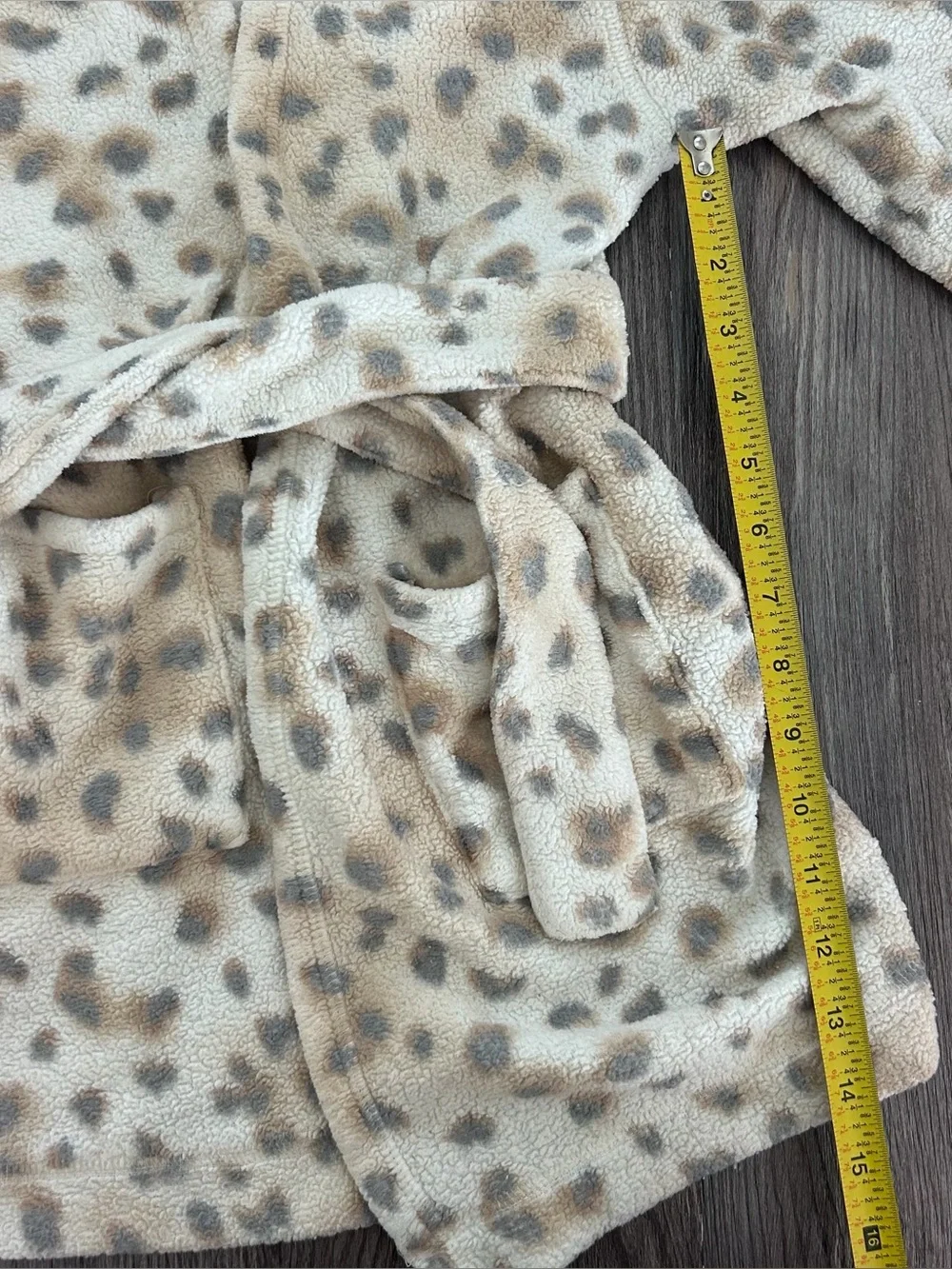 Justice Little girls Leopard Fleece Robe size 8